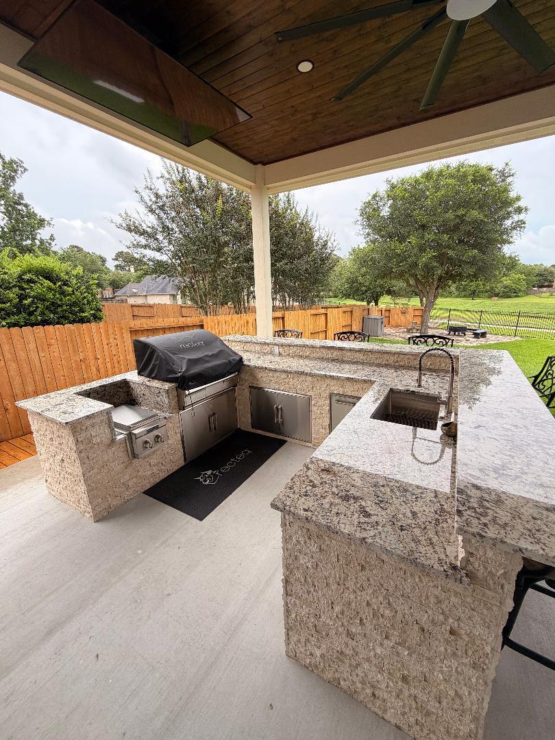 Outdoor Kitchens